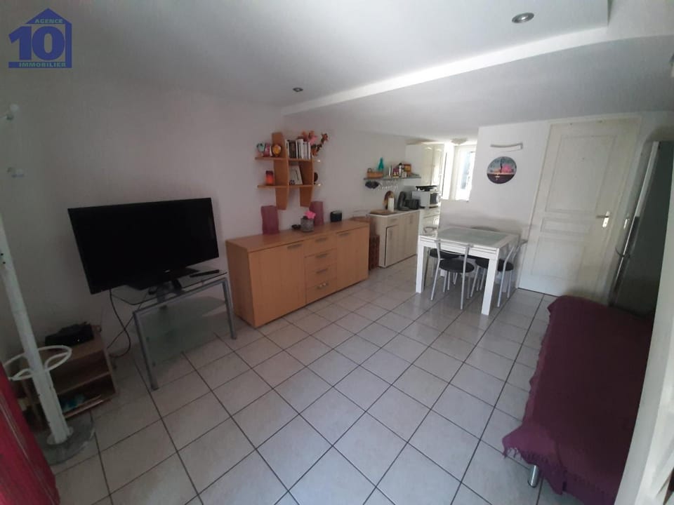 Pavillon 6 pers en Résidence avec Piscine et WIFI à 700m de la Plage - FR-1-781-86 House in Occitanie