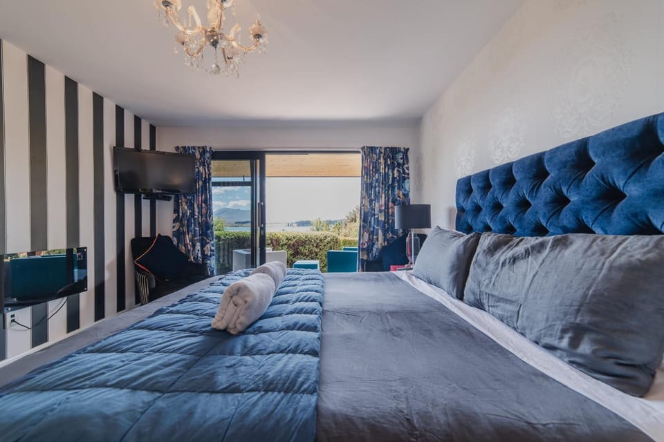 Charming Private Room with Stunning Views - Pukaki Inn in Lake Tekapo
