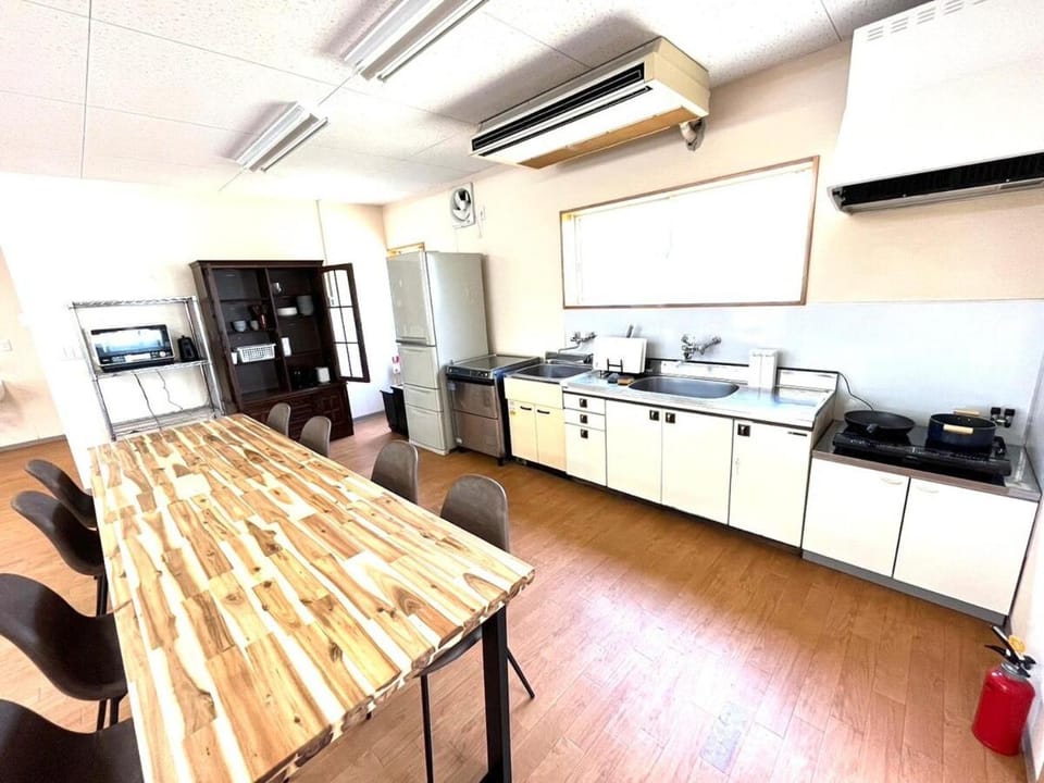 LINDA Guest House -- Great for long term stay with family and friends!Enough Playing Guest House Apartment in Shizuoka Prefecture