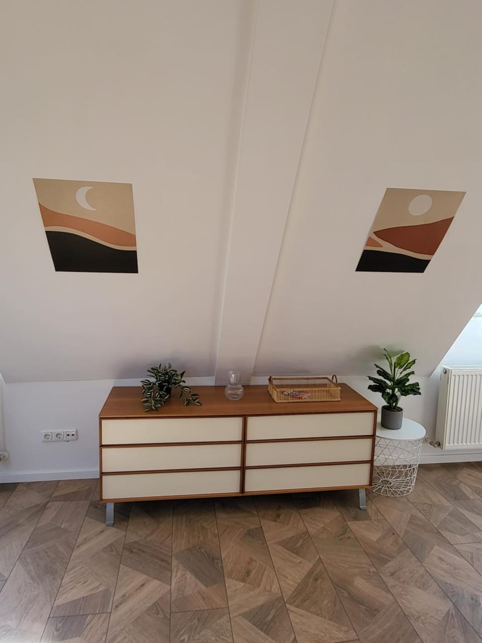 Photo of the whole room
