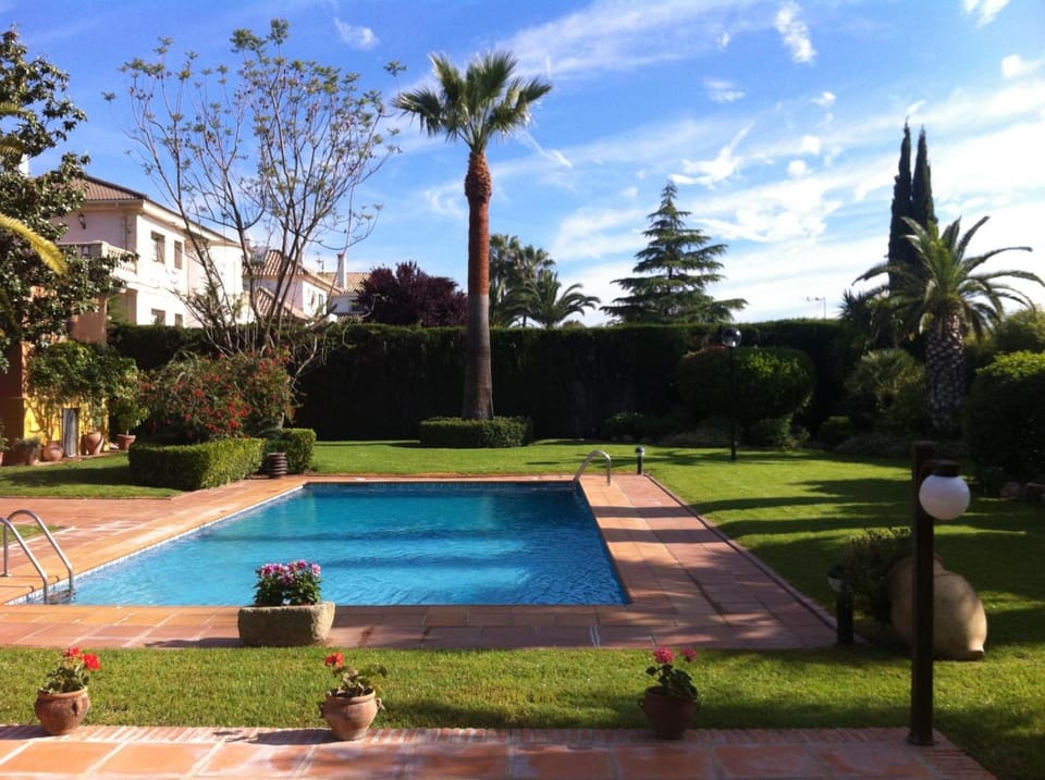 Garden, Garden view, Pool view, Swimming pool