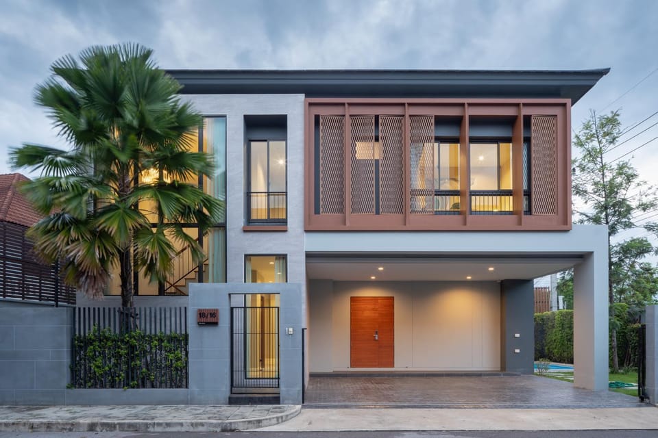 Modern Luxury Pool Villa Chiang Mai House in Thailand