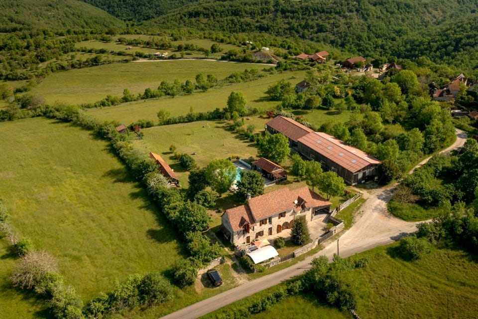 Property building, Neighbourhood, Natural landscape, Bird's eye view