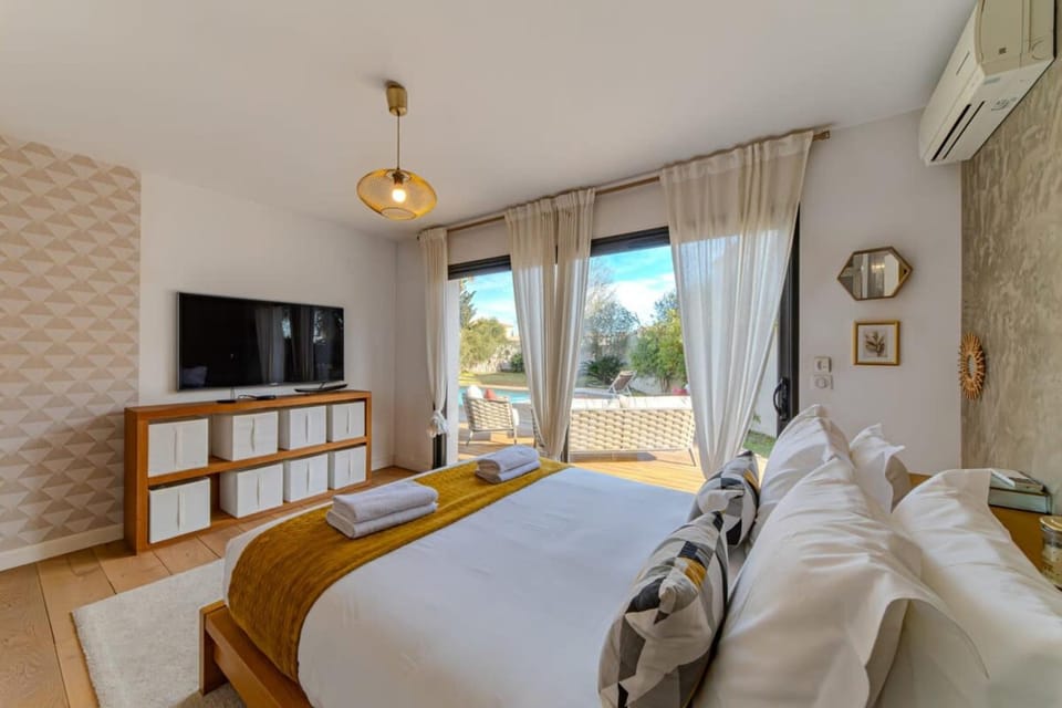 Villa Azurea - At the gates of Montpellier - 10 p Villa in Castelnau-le-Lez