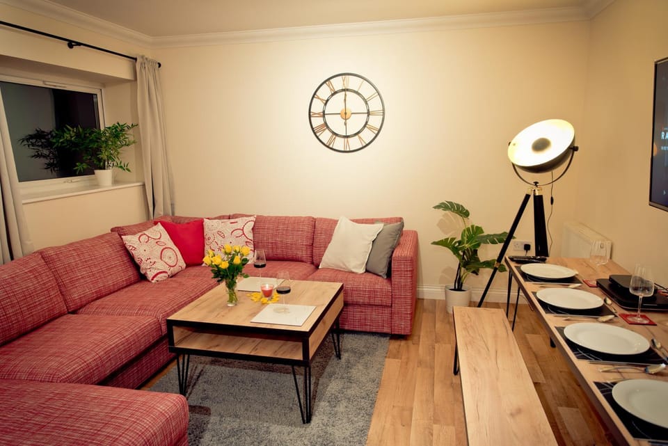 The Modernist Apartment in Plymouth