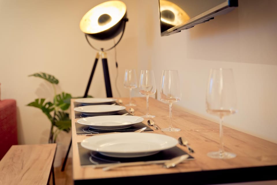 The Modernist Apartment in Plymouth