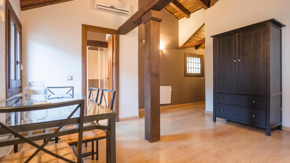Dining area, wardrobe, air conditioner