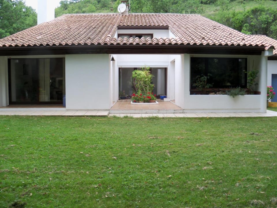Maison de campagne avec lac privé House in Occitanie
