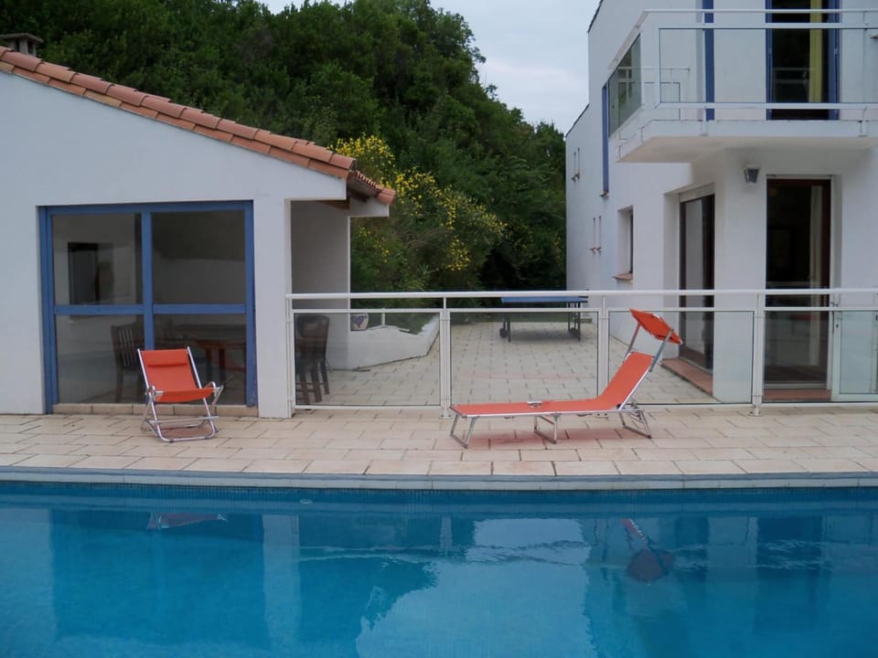 Maison de campagne avec lac privé House in Occitanie