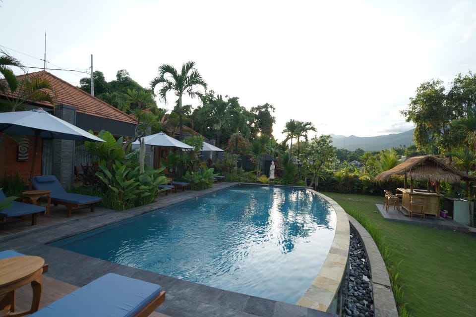 Property building, Swimming pool