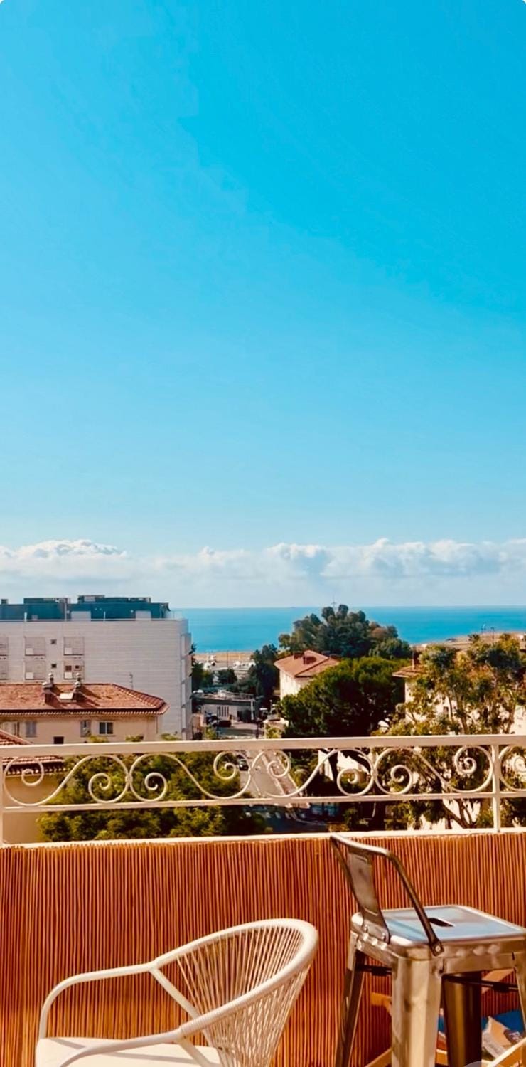 Votre COCON Niçois Appart Vue Mer Apartment in Nice