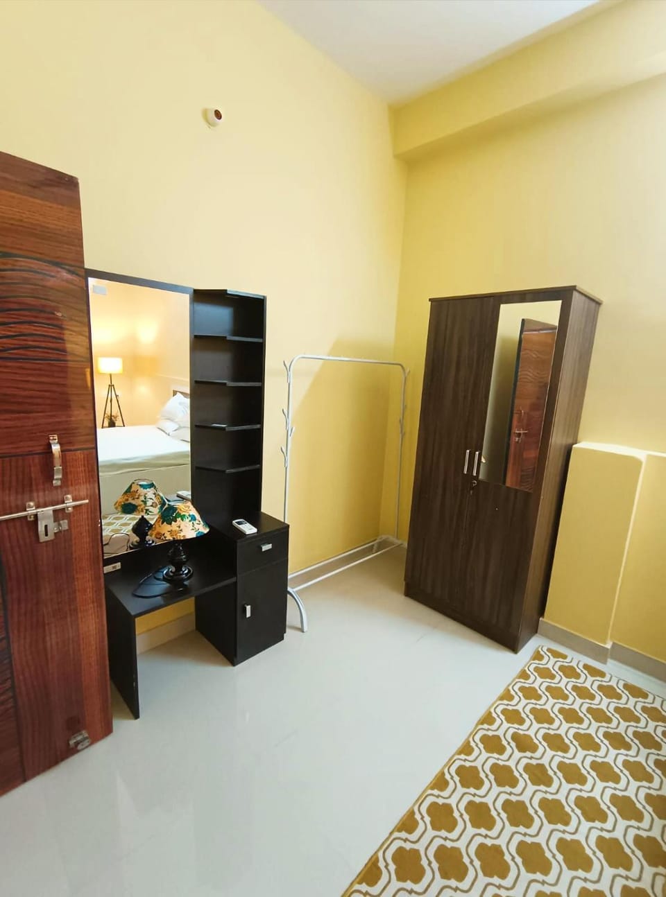 Bedroom, wardrobe