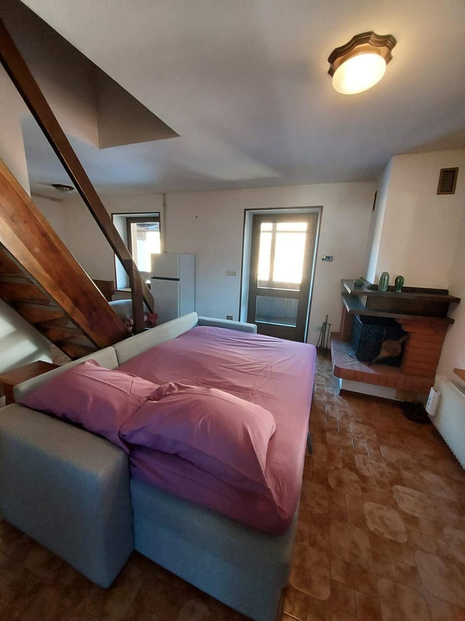 Living room, Photo of the whole room, Seating area