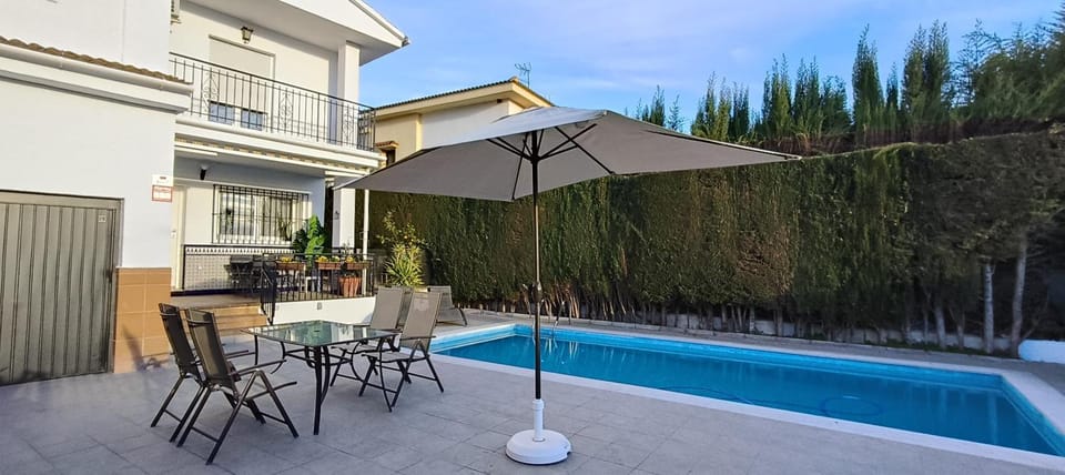 Garden, Balcony/Terrace, Balcony/Terrace, Pool view, Swimming pool, Swimming pool, sunbed