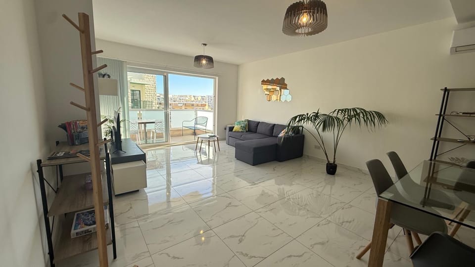 Balcony/Terrace, Balcony/Terrace, Living room