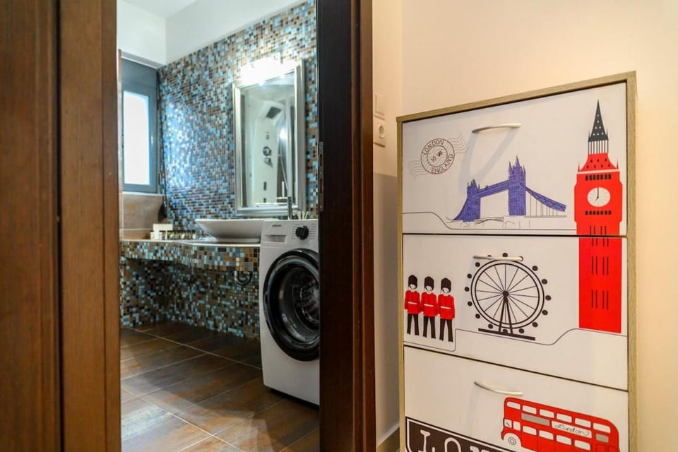 Athenian Riviera Prestige 2 bedroom Apartment in South Athens