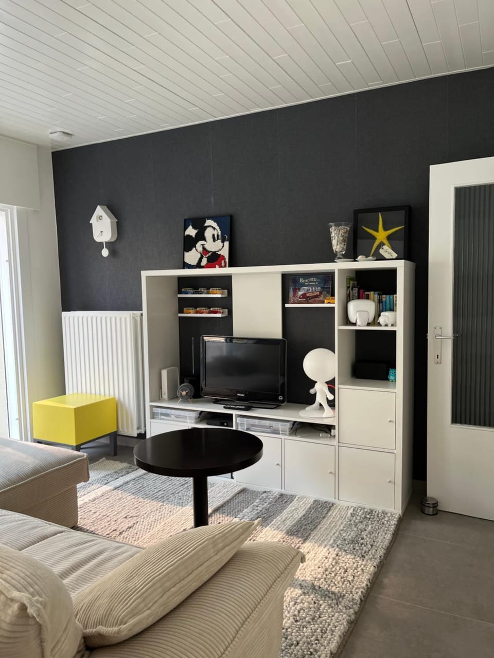 TV and multimedia, Seating area