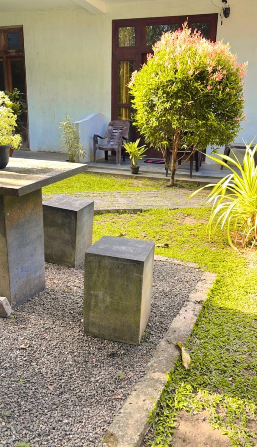 Jimi Villa 99 Bed and Breakfast in Western Province
