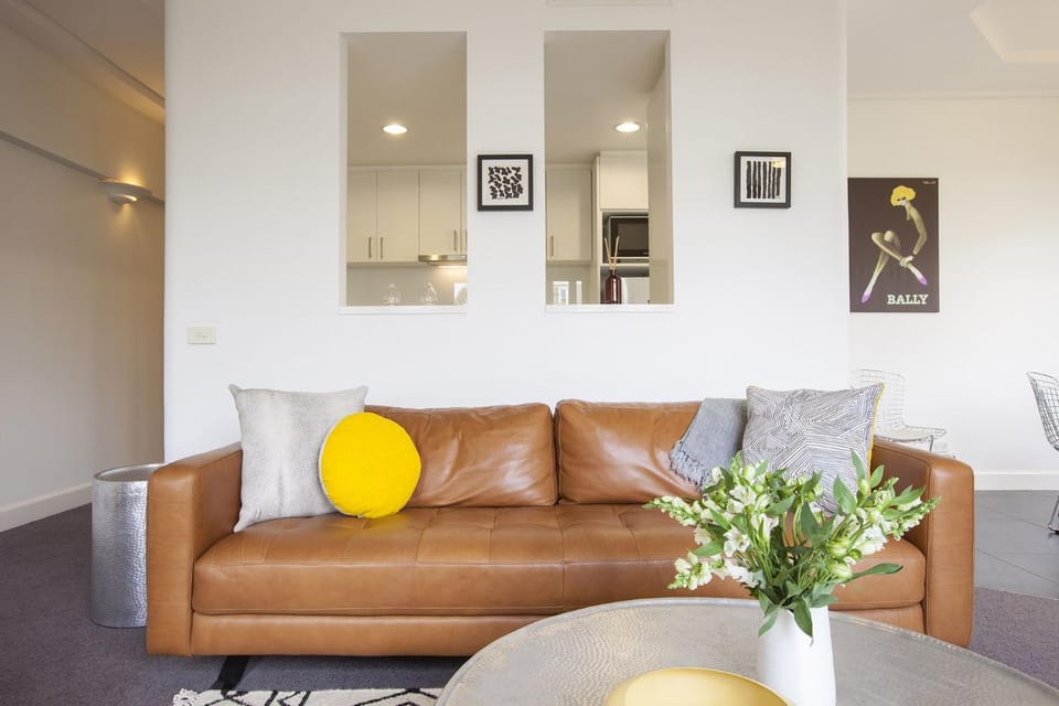 Boutique Stays - Wellington Mews Apartment in Melbourne