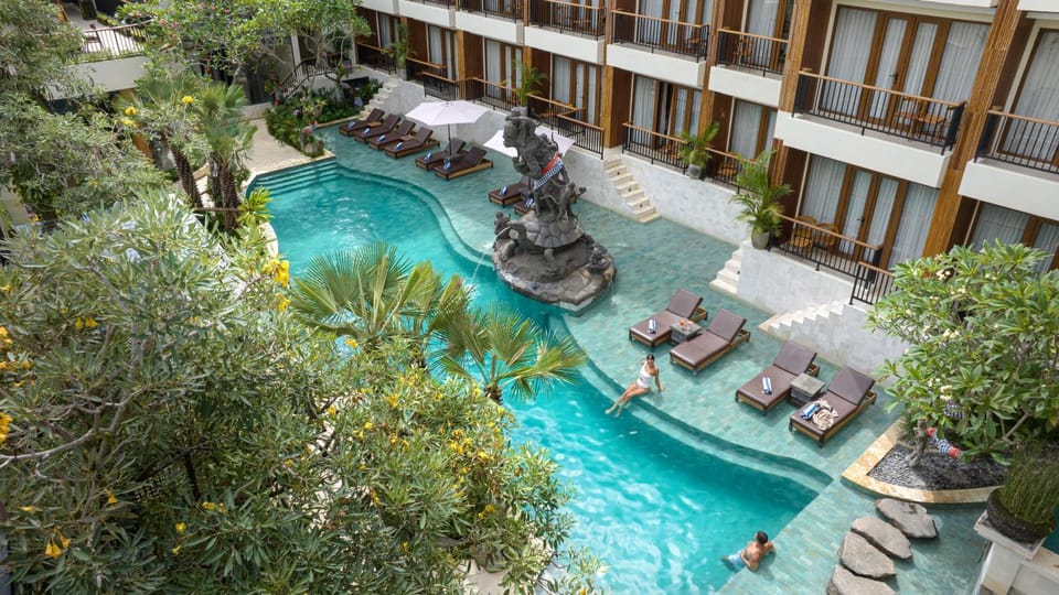 Swimming pool