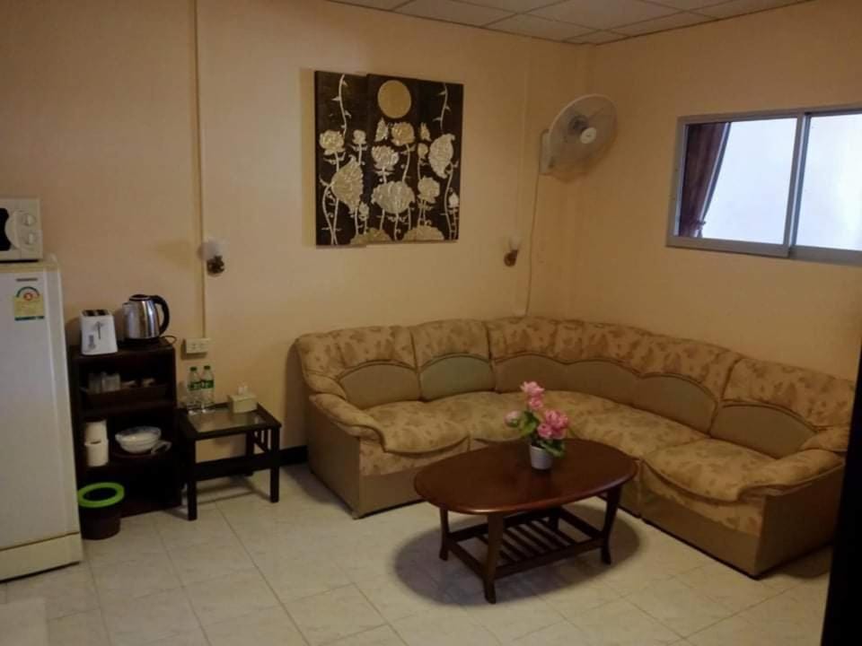 Stefan's Guesthouse Bed and Breakfast in Pattaya City