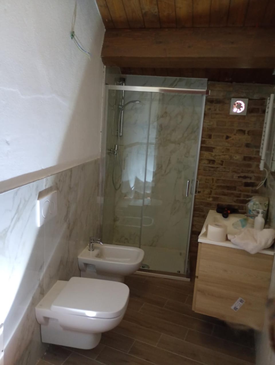 Shower, Living room