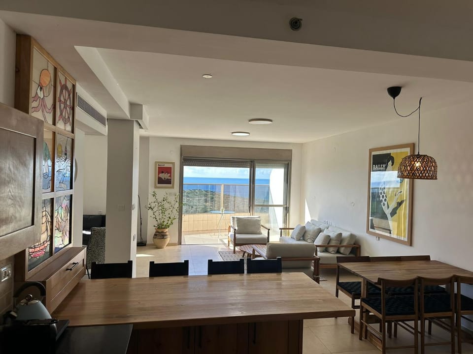 The Kingfisher -- Sea, Nature, You A relaxing vacation for up to 6 people Apartment in Haifa District