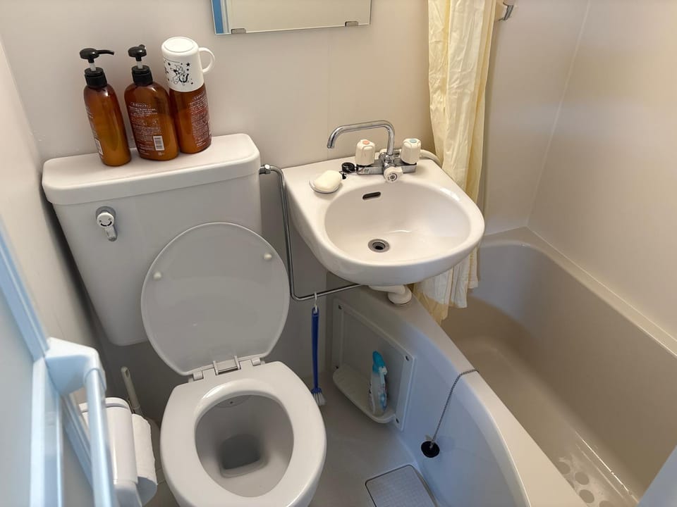 hostel sunflower202 Vacation rental in Osaka