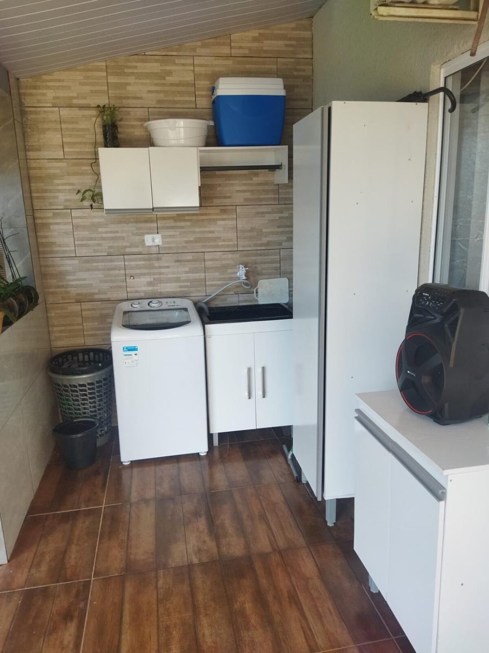 laundry, washing machine