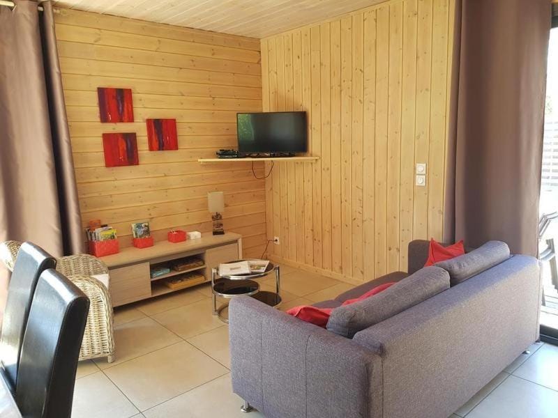 Villa Les Vignes House in Vallon-Pont-d'Arc