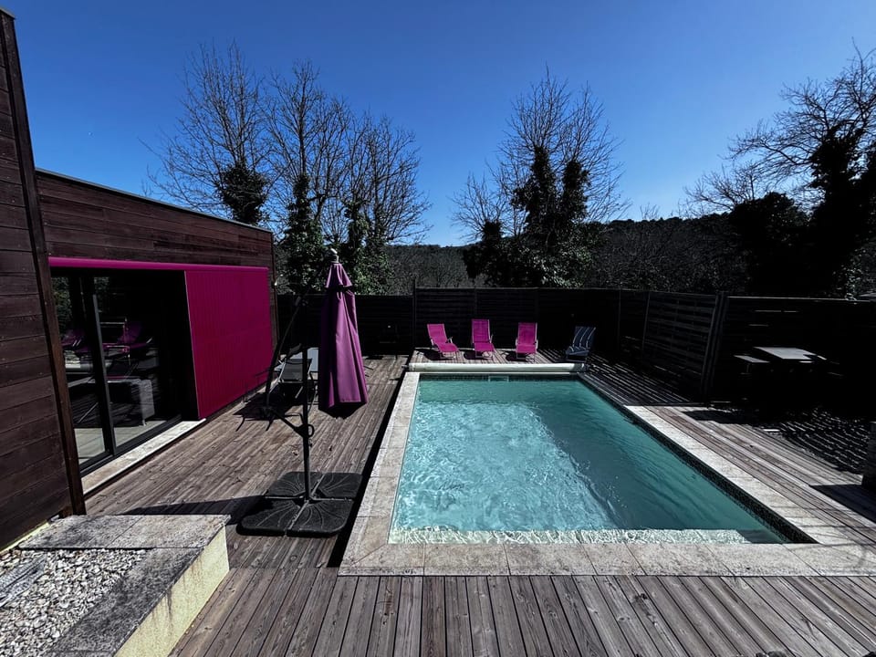 Pool view, Swimming pool