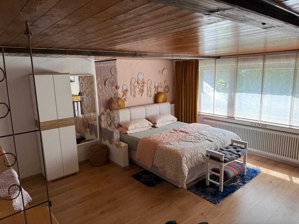 Bed, Bedroom, wardrobe