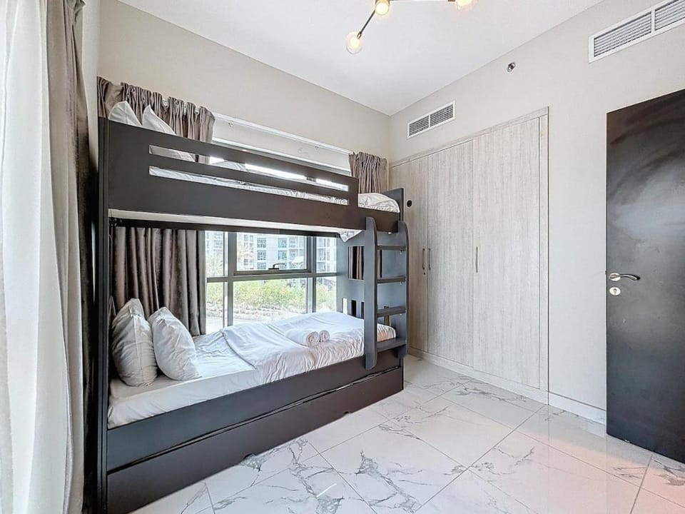 Family friendly 2-bedroom Apartment in Dubai