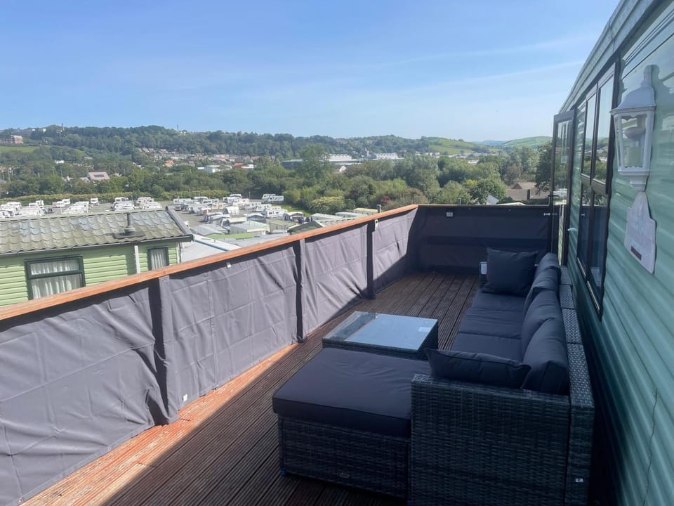Patio, Balcony/Terrace, Seating area