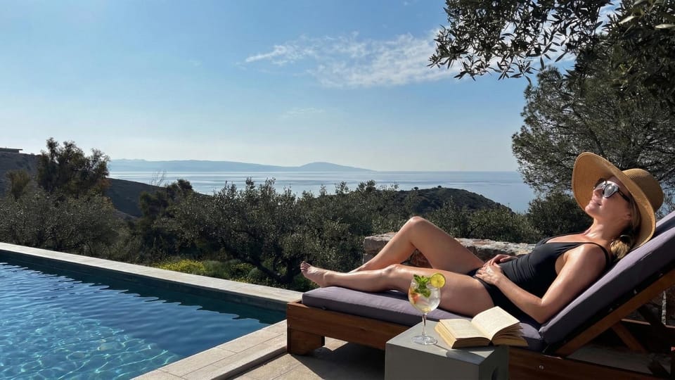 Natural landscape, View (from property/room), Balcony/Terrace, Pool view, Sea view, Swimming pool, sunbed