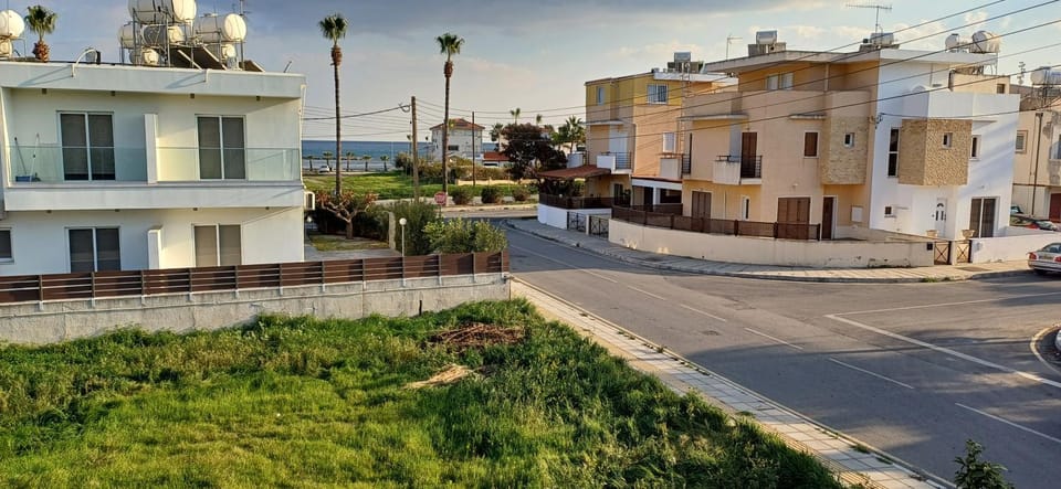 Neighbourhood, Street view