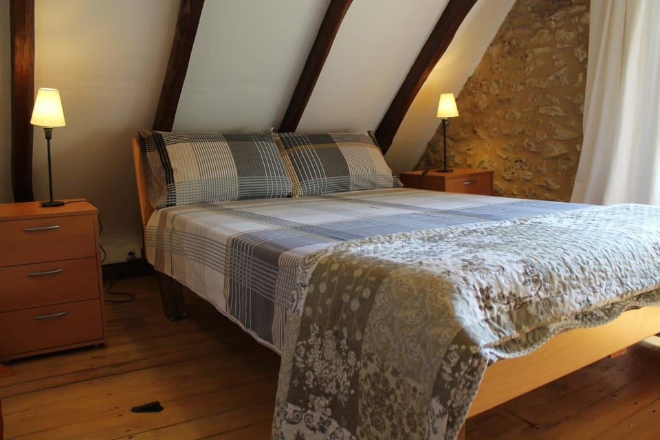 Bed, Photo of the whole room, Bedroom