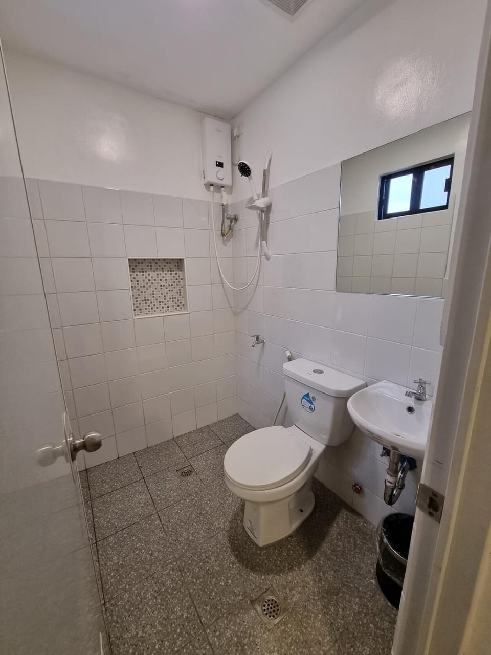 Flat 35, Unit 3C Apartment in Las Pinas