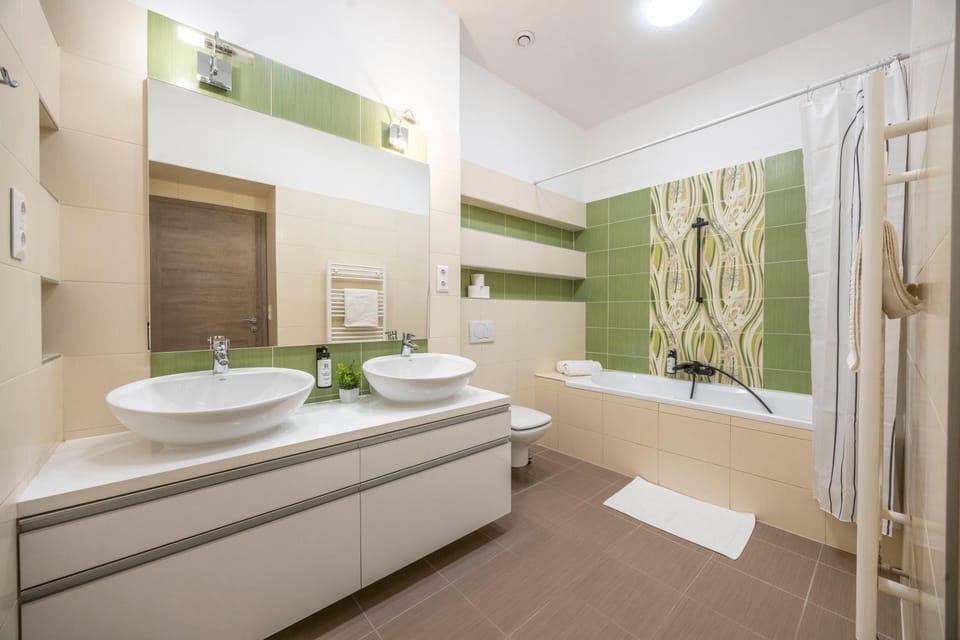 Shower, Bathroom, Bath, towels