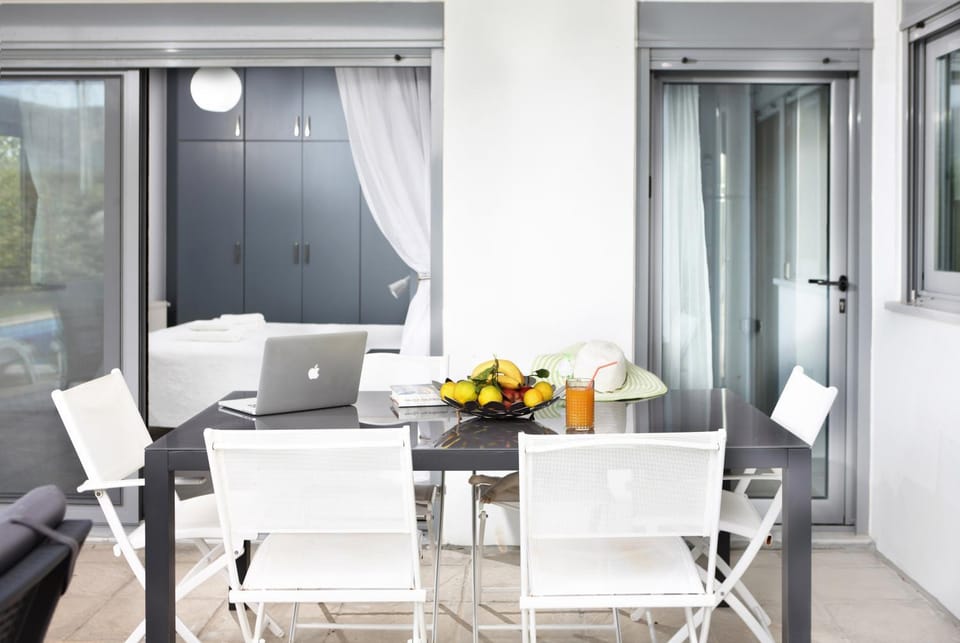 BBQ facilities, BBQ facilities, Garden, Seating area, Dining area, Garden view, Garden view, Mountain view, Mountain view, Pool view, Pool view, Swimming pool, Swimming pool