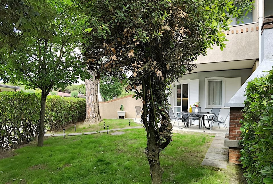 Property building, Patio, Garden, Garden view