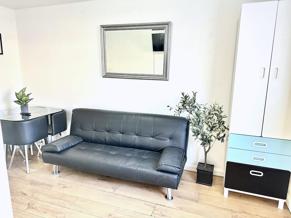 Living room, Dining area, Dinner, wardrobe