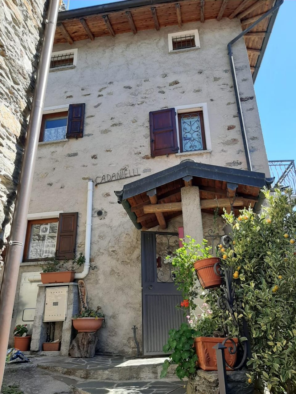 Betty's Balcony, Wonderful Lake View Apartment in Province of Lecco