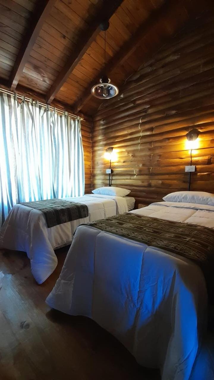 Bed, Photo of the whole room, Bedroom, Garden view, Mountain view