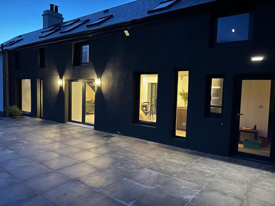 Property building, Night