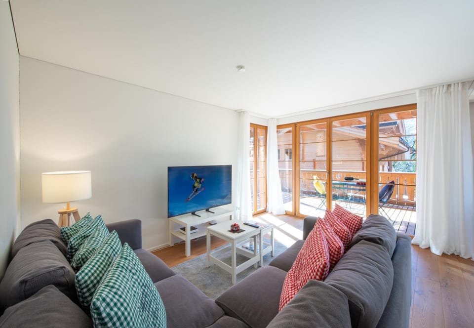 Communal lounge/ TV room, Living room