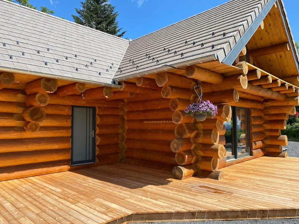 Wood log chalet Chalet in Auvergne-Rhône-Alpes