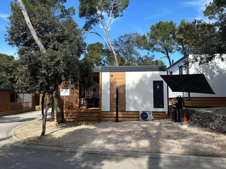 BlissBay mobile home, Biograd na Moru Campground/ 
RV Resort in Biograd na Moru