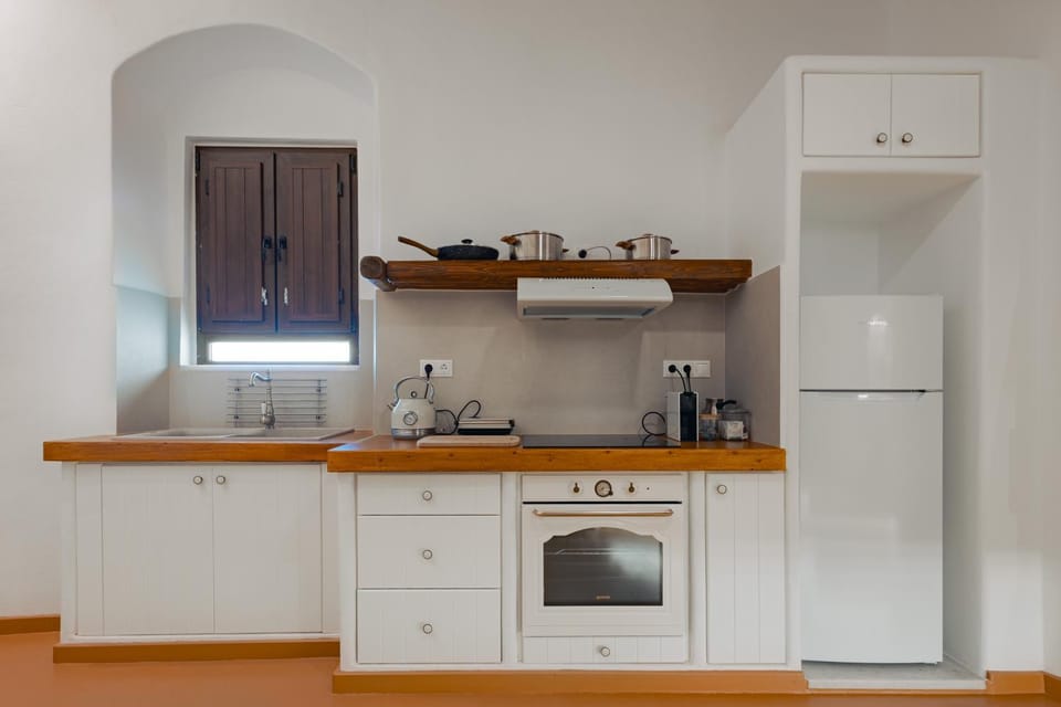 Katharsis - 15th c Venetian Palace - Naxos Old Town II Apartment in Naxos