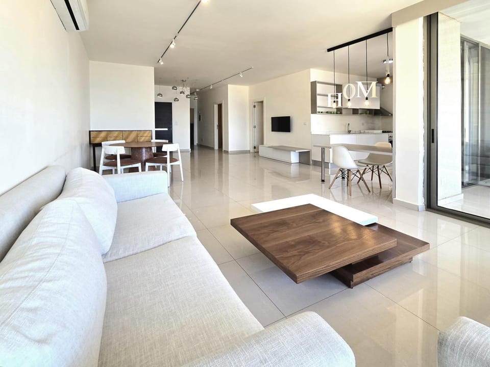 TV and multimedia, Kitchen or kitchenette, Living room, Seating area, Dining area, minibar, oven, pet friendly